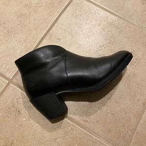 Shoes for crews — Delilah